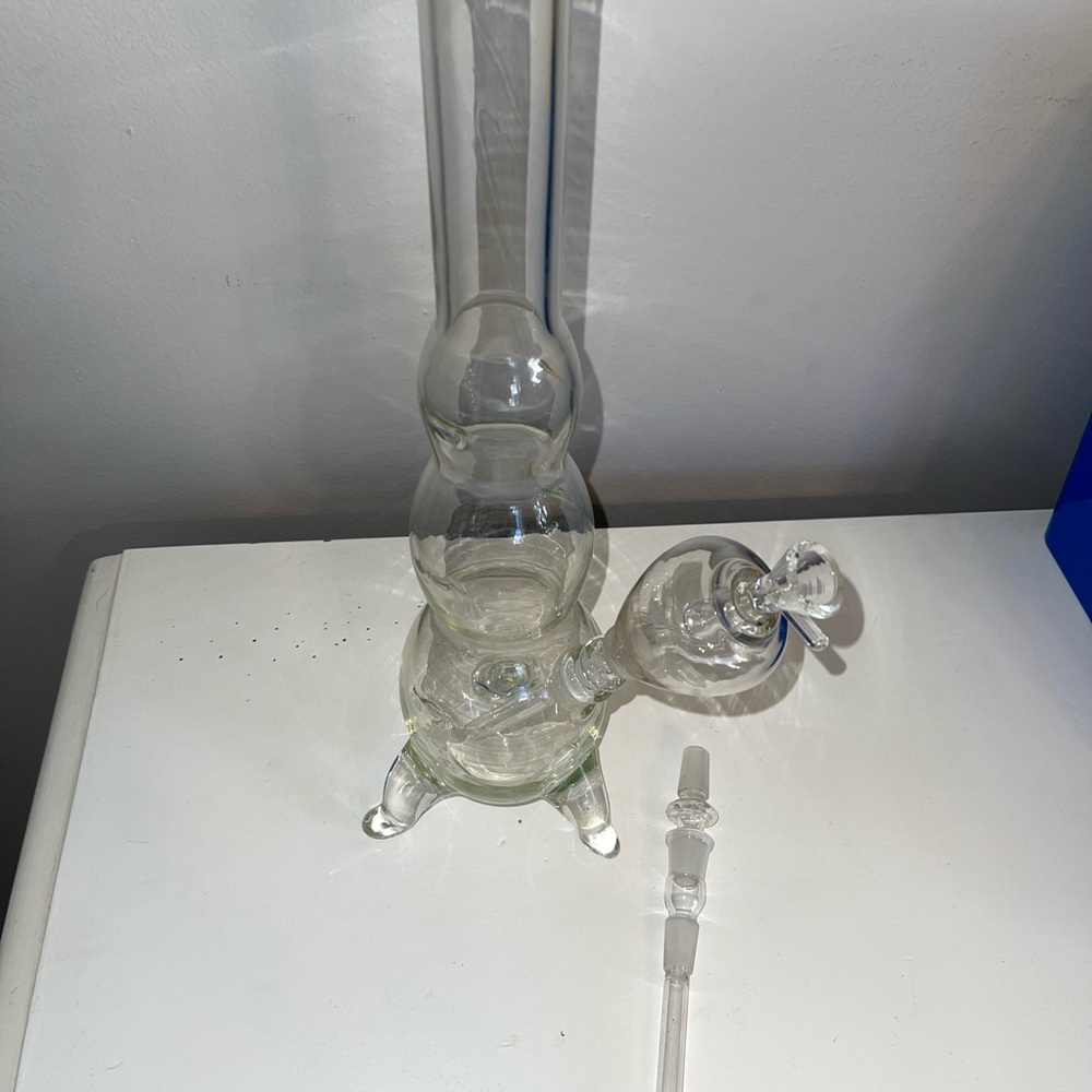 Hurricane Glass - Picture 7 of 8